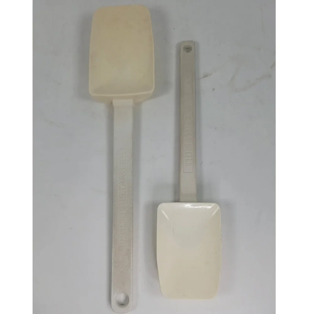 The Pampered Chef Scraper Spatula Set 2 Piece Off White Kitchen Tools Vintage
